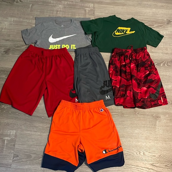 Nike Other - Youth Nike/Jordan summer shorts/t shirt large bundle large